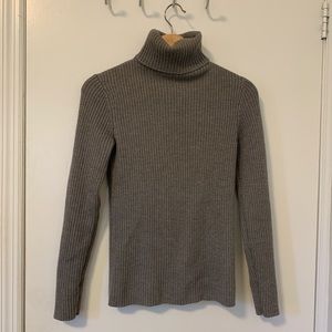 ||SOLD || THEORY - 100% wool grey turtleneck sweater top